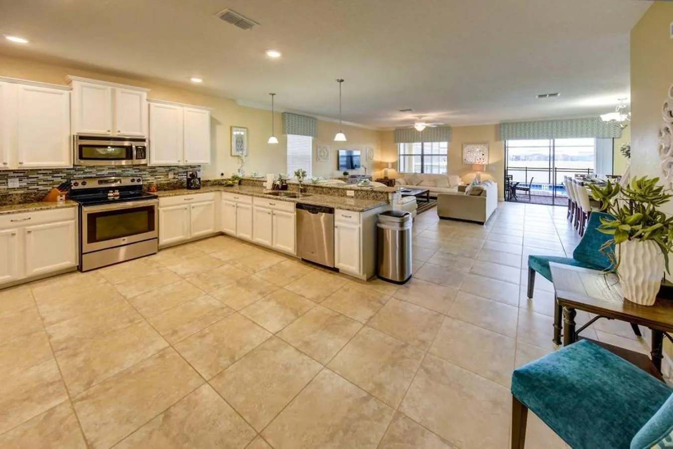 Amazing Champions Gate 8B5B With Game Room, Movie Room, And Private Pool Davenport USA